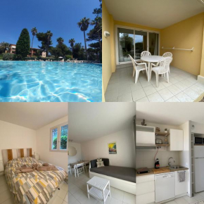 Appartement en résidence privée, face à la mer avec accès direct plage